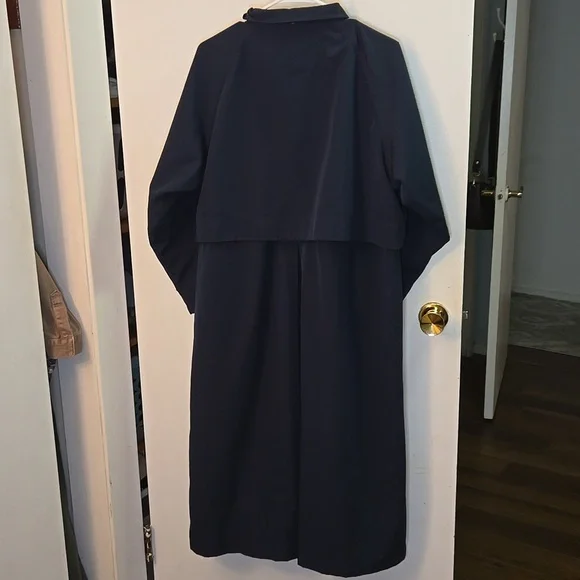 Vintage LL Bean Trench Coat - Navy - Picture 9 of 12
